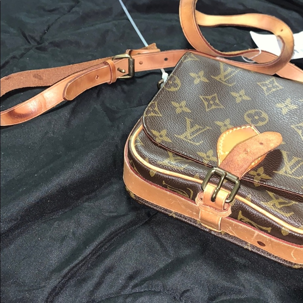 Vintage Cartouchiere PM Louis Vuitton - Picture 9 of 10